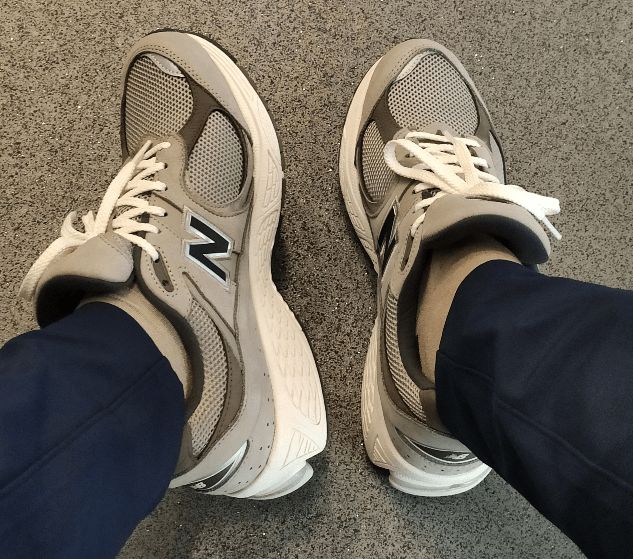 Giày New Balance 2002R 'Warm Alpaca' M2002RAW - Ảnh 2