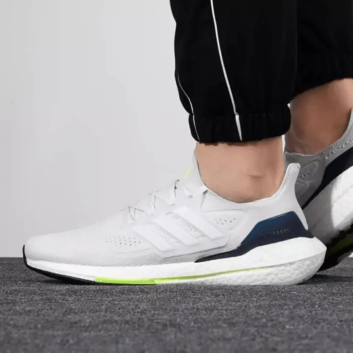 Alternative view of Giày Adidas UltraBoost 21 'Crystal White' FY0371
