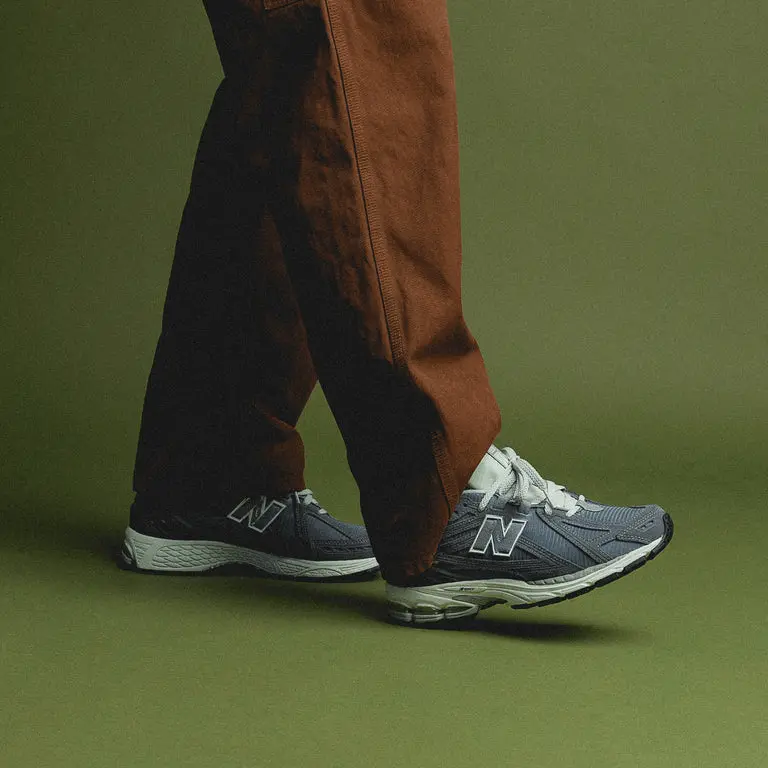 Giày New Balance 1906R 'Grey Suede' M1906RV - Ảnh 6