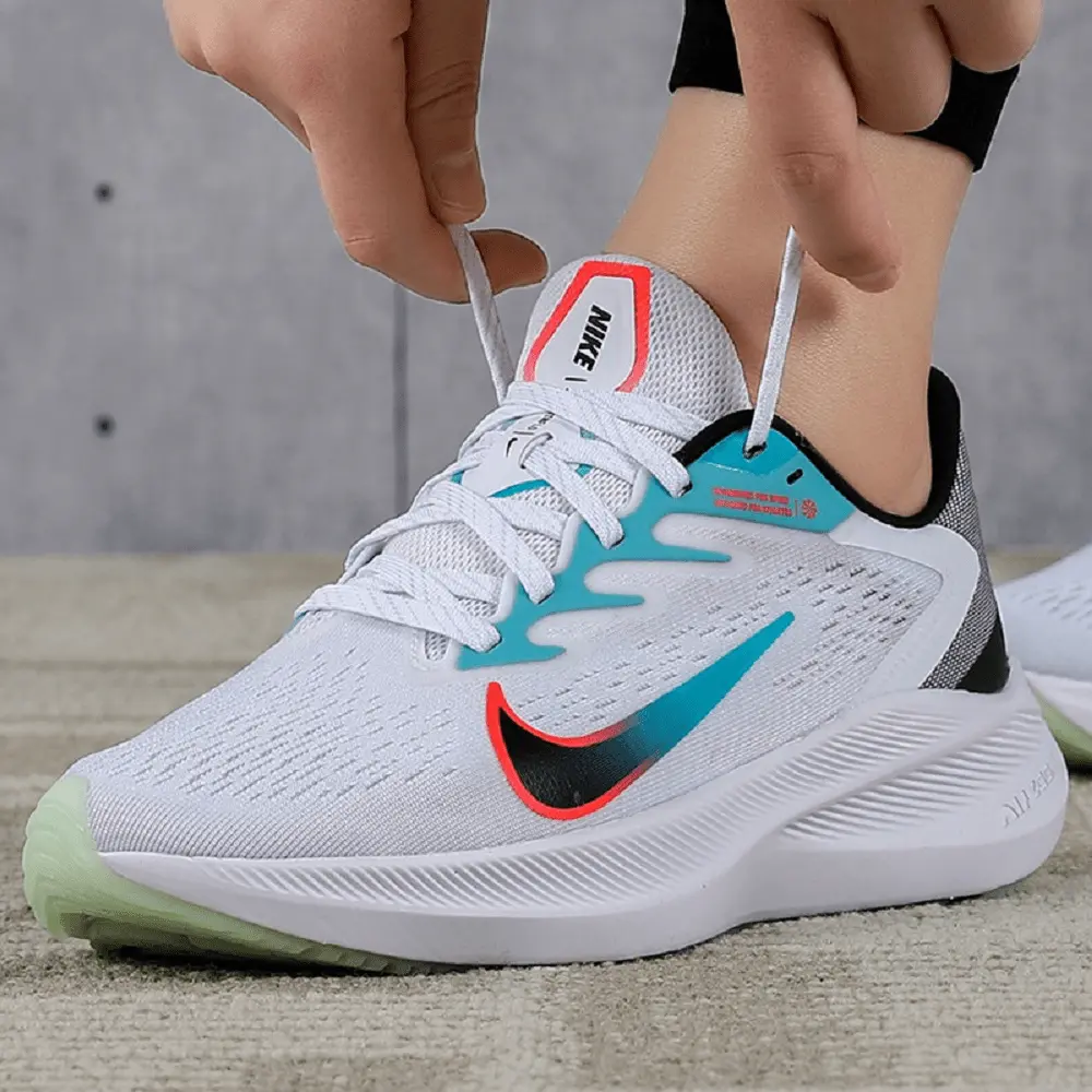 Alternative view of Giày Nike Wmns Zoom Winflo 7 'White Flash Crimson' CJ0302-102