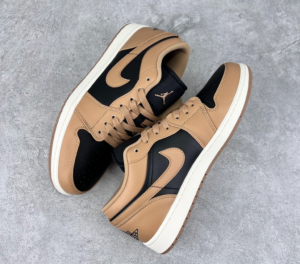 Alternative view of Giày Nike Air Jordan 1 Low 'Desert Black White' DC0774-201