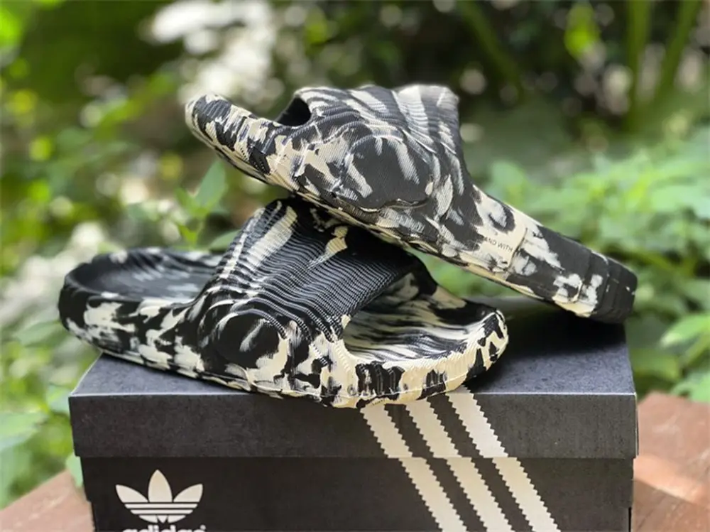 Dép Adidas Adilette 22 'Carbon Aluminum' GX6947 - Ảnh 7