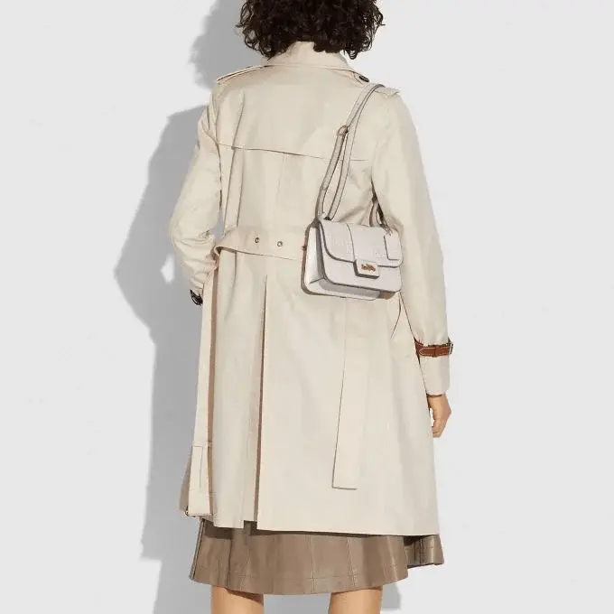 Alternative view of Túi Coach Alie Shoulder Bag 18 With Weaving C2587 B4 IY