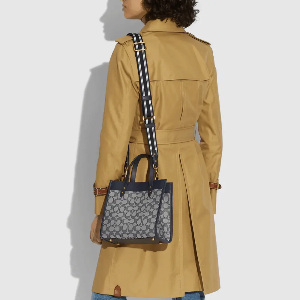 Túi Coach Field Tote 22 In Signature Jacquard C3865 B4RH3 - Ảnh 4