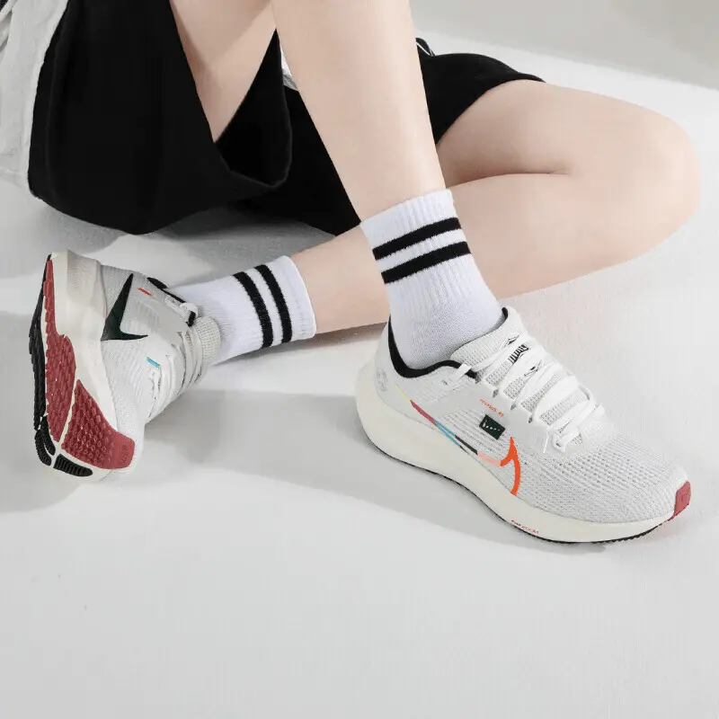 Alternative view of Giày Nike Air Zoom Pegasus 40 'All Petals United' FN8919-191