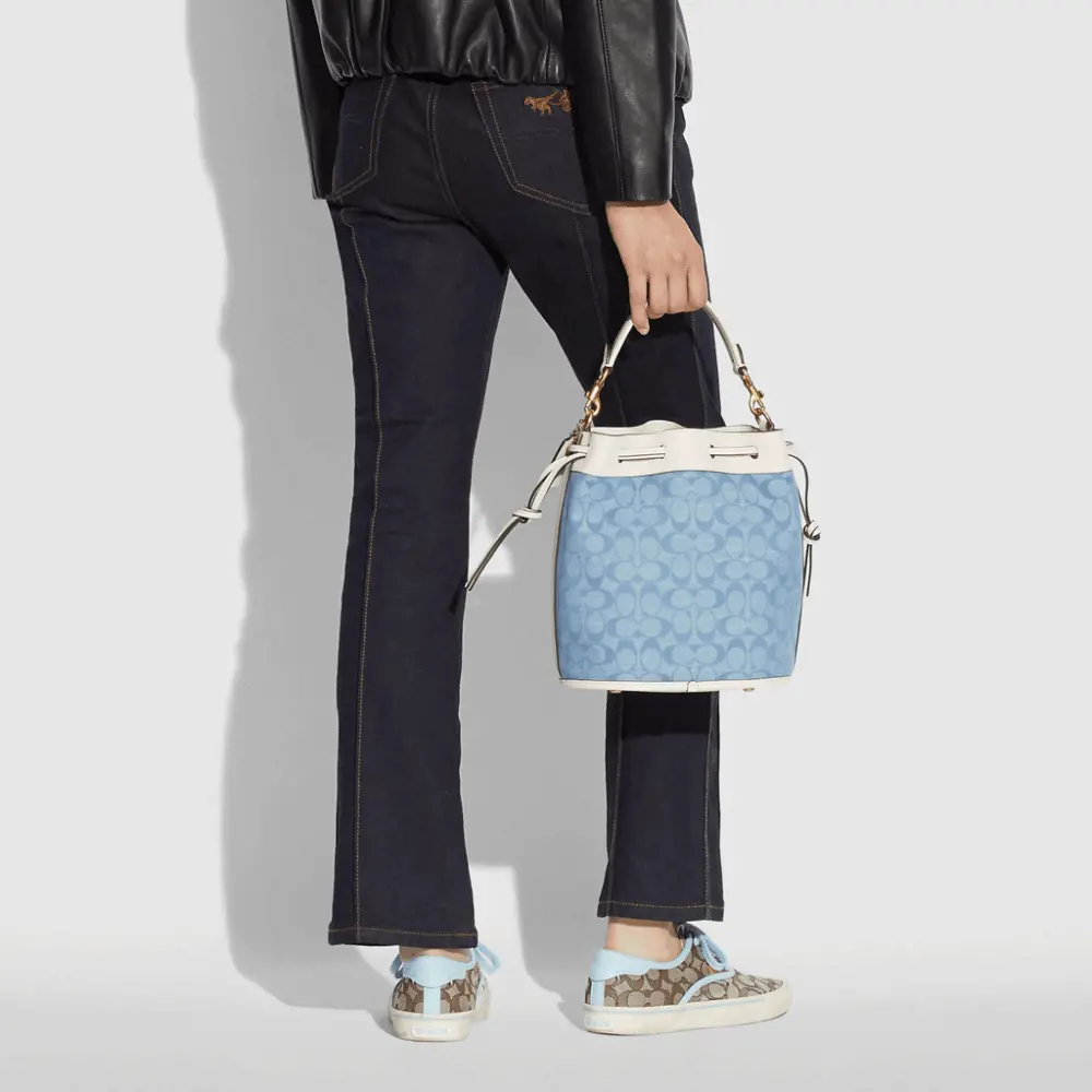 Túi Coach Field Bucket Bag In Signature Chambray C4693 B4SUX - Ảnh 5