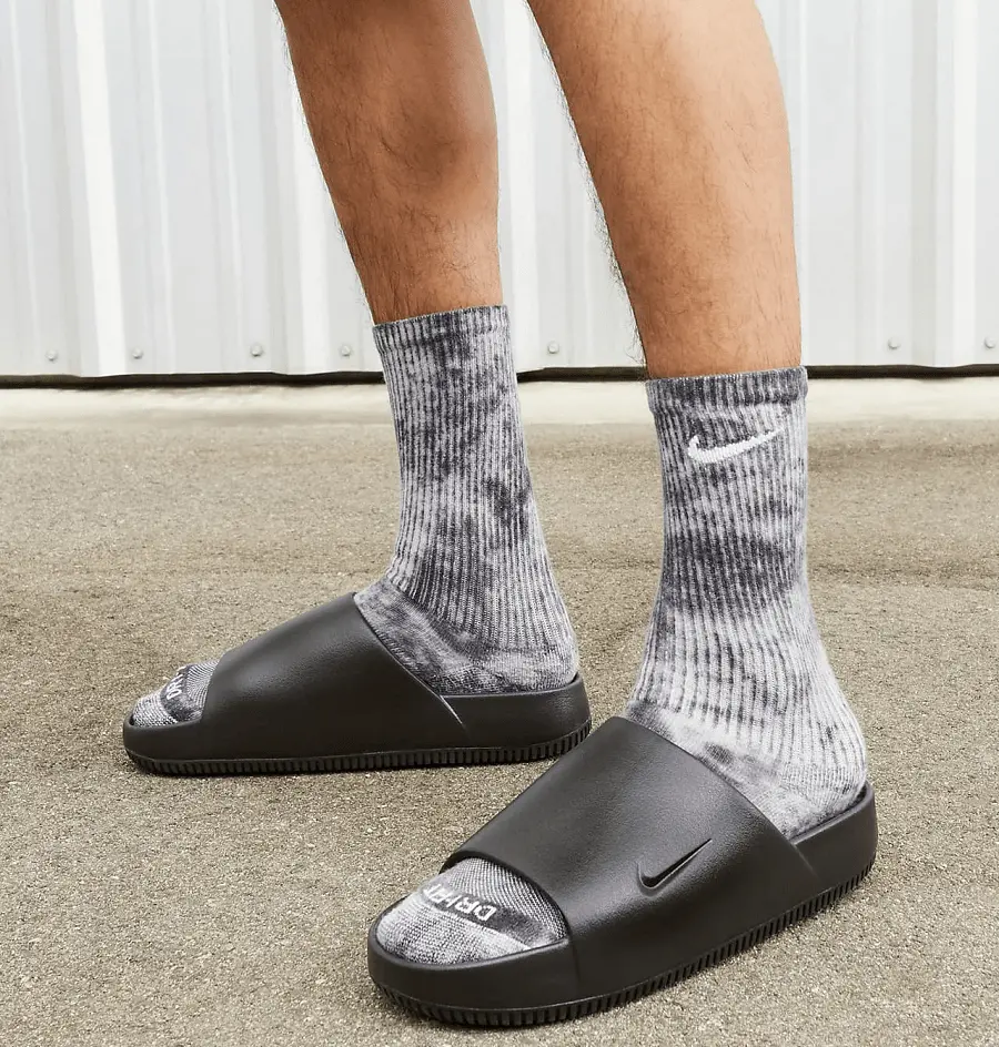 Alternative view of Dép Nike Calm Slide Black FD4116-001