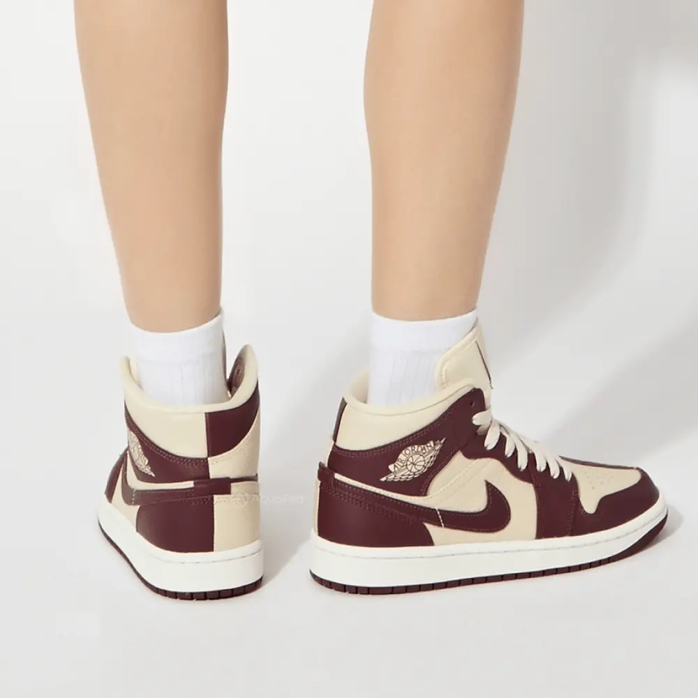 Giày Nike Air Jordan 1 Mid 'Split Beach Cherrywood Red' DR0501-200 - Ảnh 3