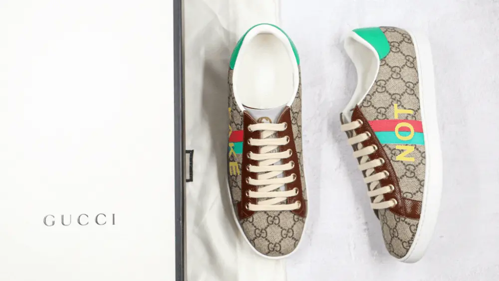 Alternative view of Giày Gucci Ace 'Fake/Not Print' 636358-2GC10-8260