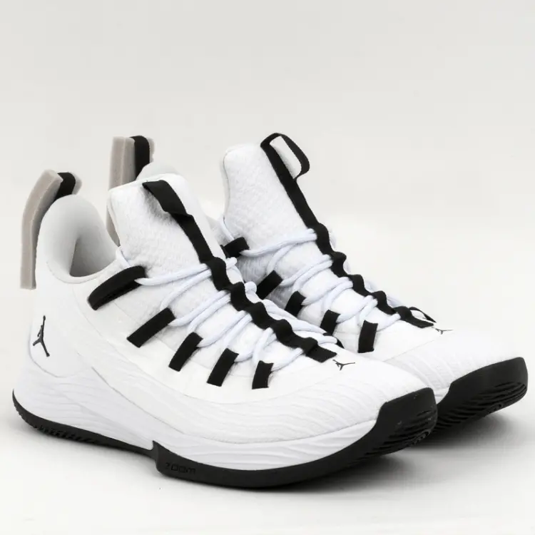 Alternative view of Giày Nike Air Jordan Ultra Fly 2 Low ‘White Black’ AH8110-100