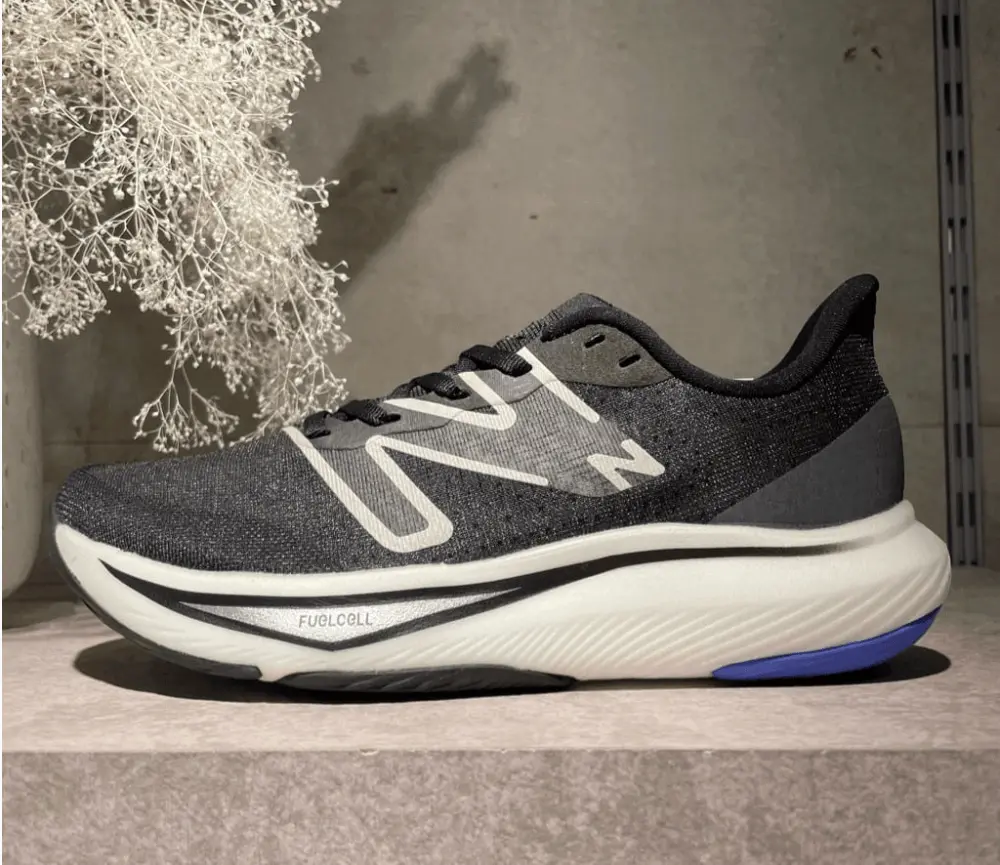 Alternative view of Giày New Balance FuelCell Rebel v3 'Black' WFCXMB3