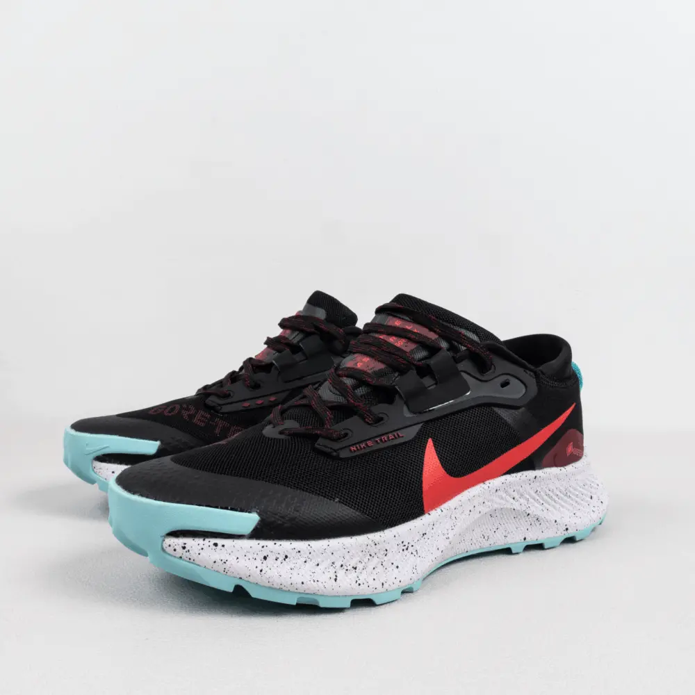 Alternative view of Giày Nike Pegasus Trail 3 GTX 'Black Bright Crimson' DC8793-002