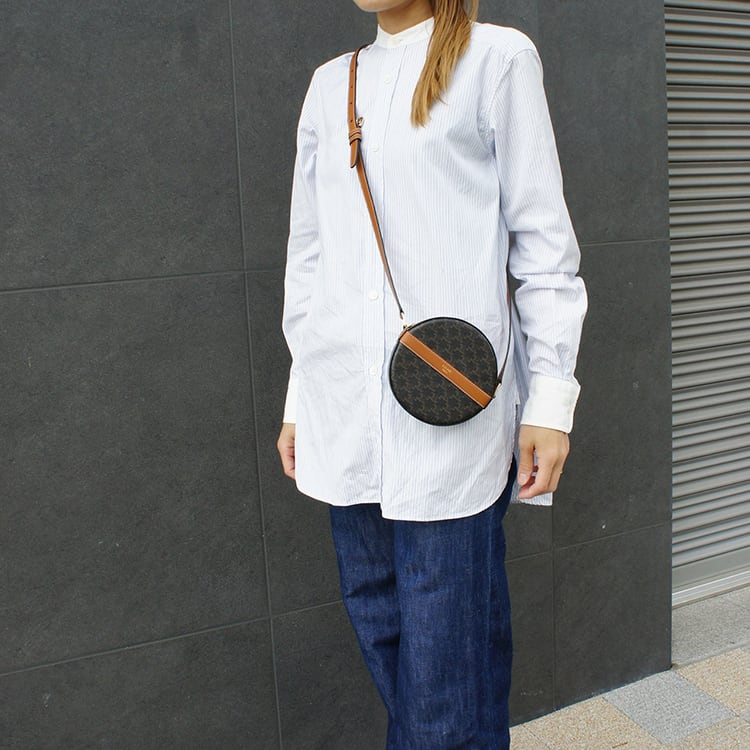 Túi Celine Round Purse On Strap In Triomphe Canvas And Lambskin 10G342CAM-04BT - Ảnh 5