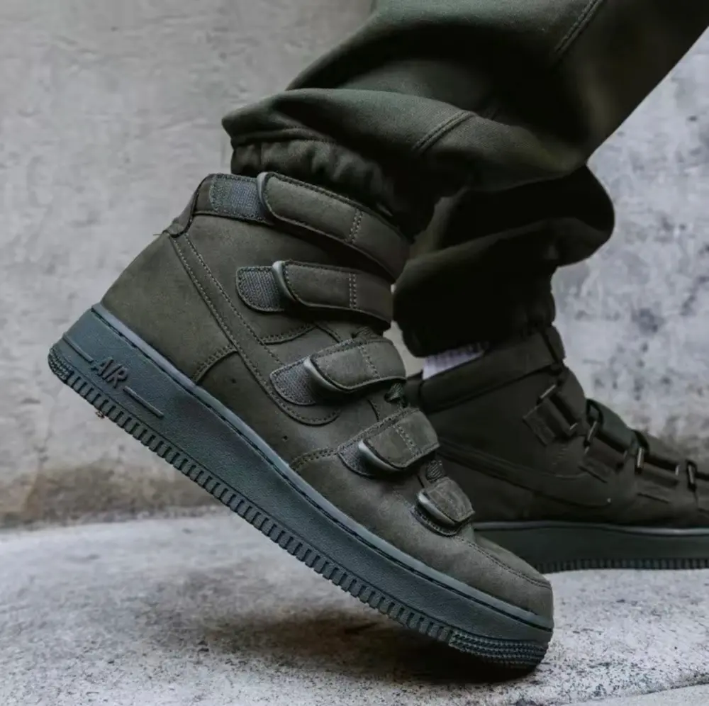 Alternative view of Giày Nike Air Force 1 High '07 SP 'Billie Eilish Sequoia' DM7926-300