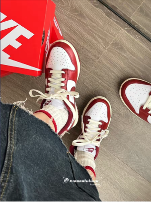 Alternative view of Giày Nike Dunk Low Premium 'Vintage Red' FJ4555-100