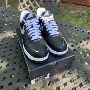 Alternative view of Giày Nike Air Force 1 '07 LV8 'Swoosh' CJ8731-001