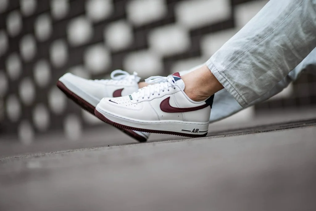 Giày Nike Air Force 1 '07 LV8 'White Night Maroon' CJ8731-100 - Ảnh 4