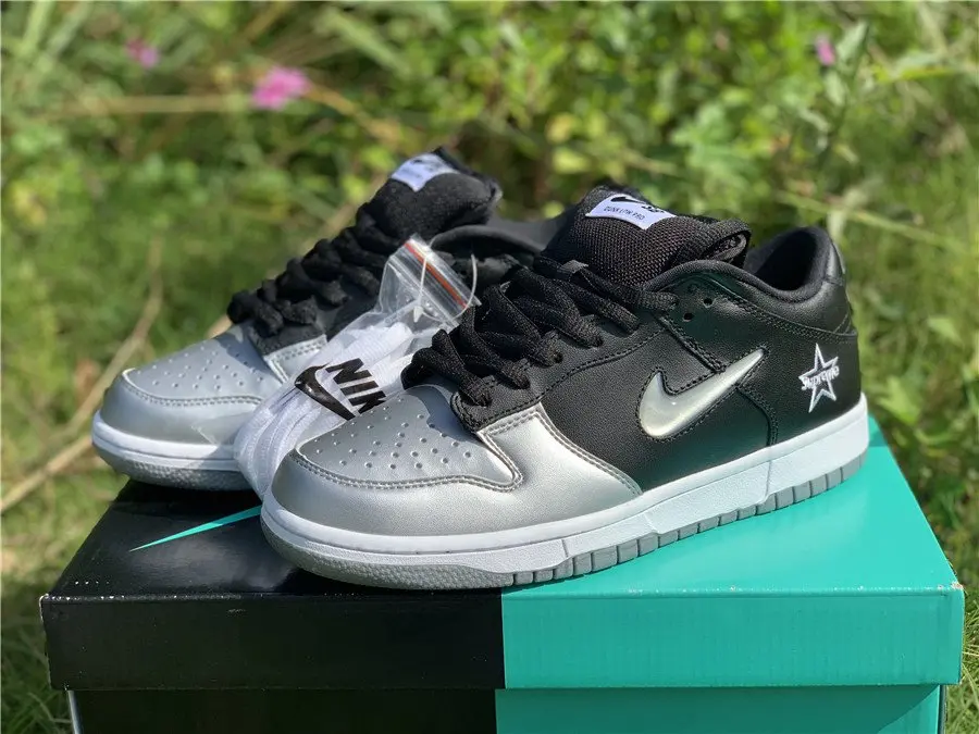 Giày Nike Supreme x Dunk SB Low QS 'Metallic Silver' CK3480-001 - Ảnh 4