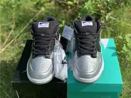 Giày Nike Supreme x Dunk SB Low QS 'Metallic Silver' CK3480-001 - Ảnh 3