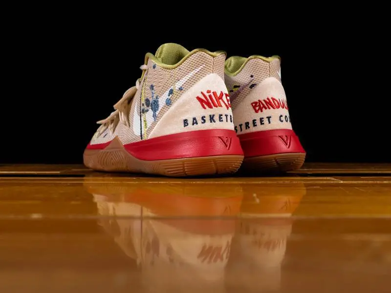 Giày Nike Bandulu x Kyrie 5 'Embroidered Splatters' CK5836-100 - Ảnh 6