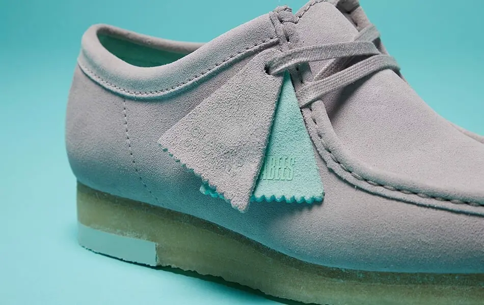 Alternative view of Giày Clarks Wallabee 'Grey Combination' 261-60202