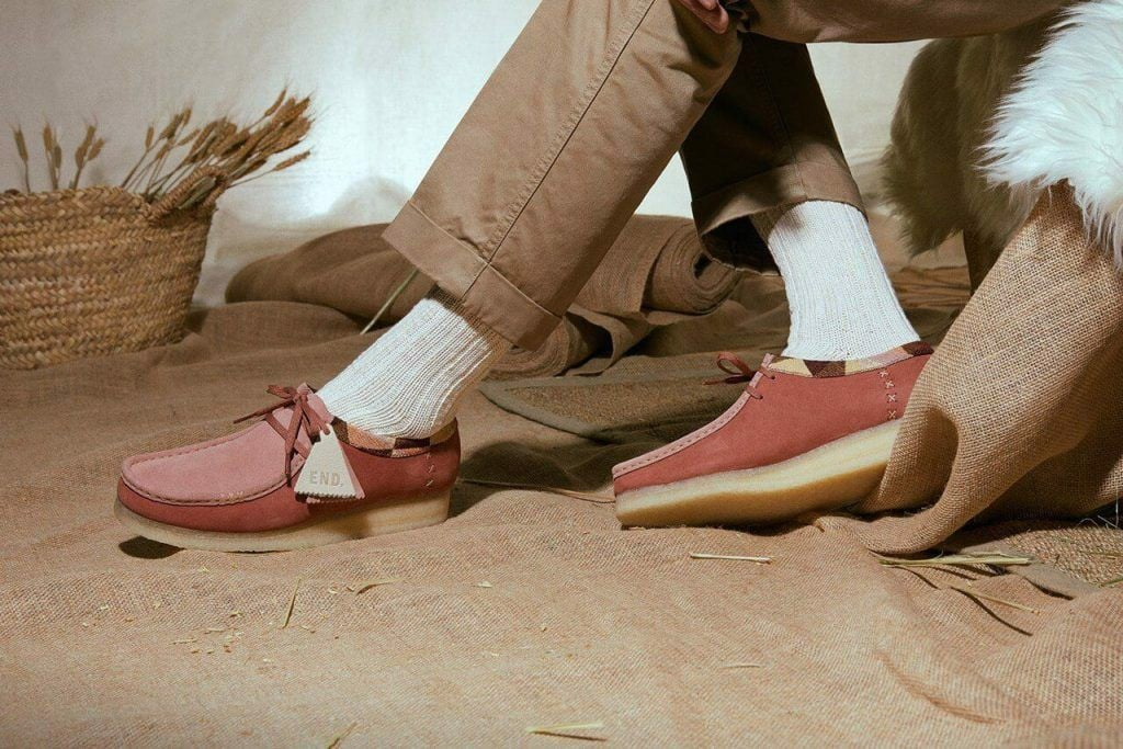 Giày Clarks x END Wallabee 'Pink' 261-50698 - Ảnh 5