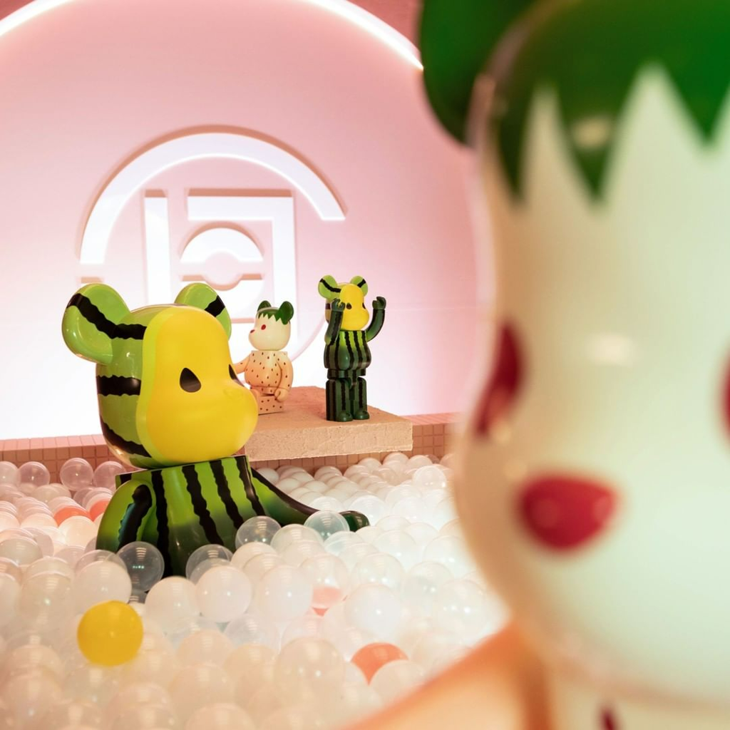 Mô Hình Bearbrick x CLOT Summer Fruits Yellow Watermelon - Ảnh 2