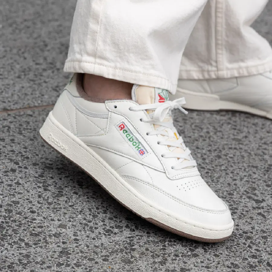 Alternative view of Giày Reebok Club C 85 Vintage 'Chalk Taupe' GZ5161