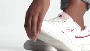 Alternative view of Giày Reebok Club C 85 Vegan 'White Pink' GX7570