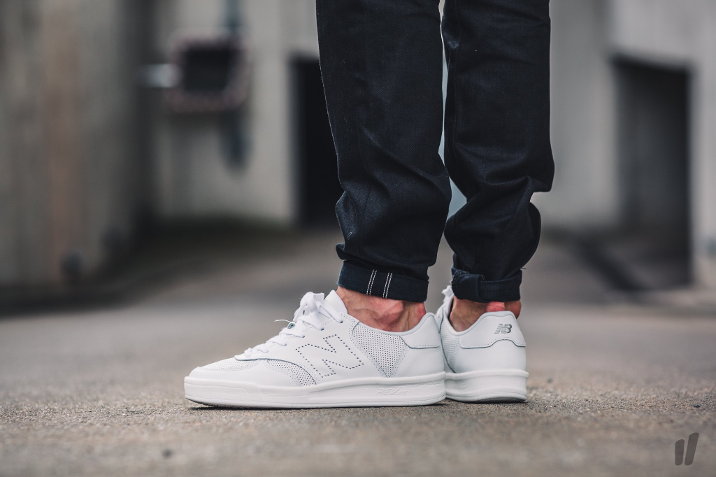 Giày New Balance CRT300AE - Ảnh 2