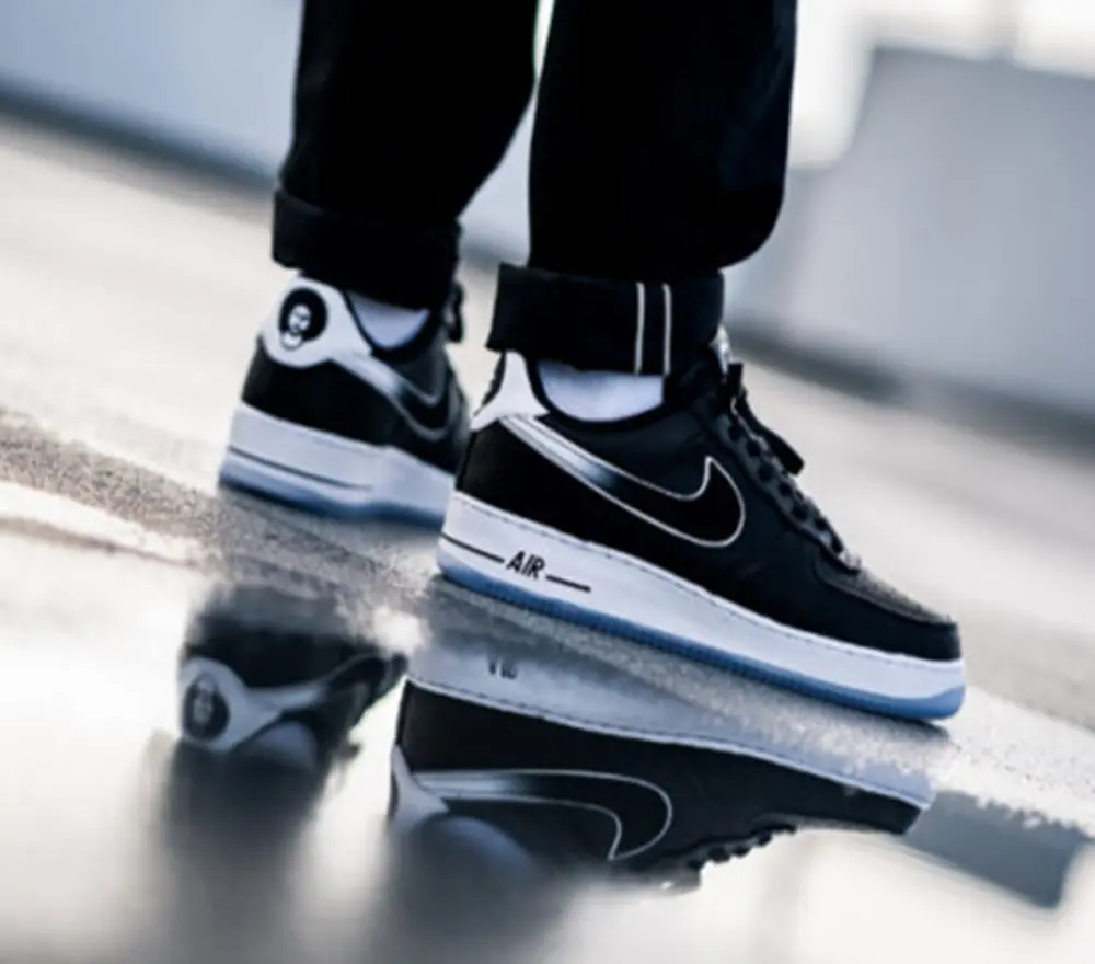 Alternative view of Giày Nike Air Force 1 Low Colin Kaepernick CQ0493-001