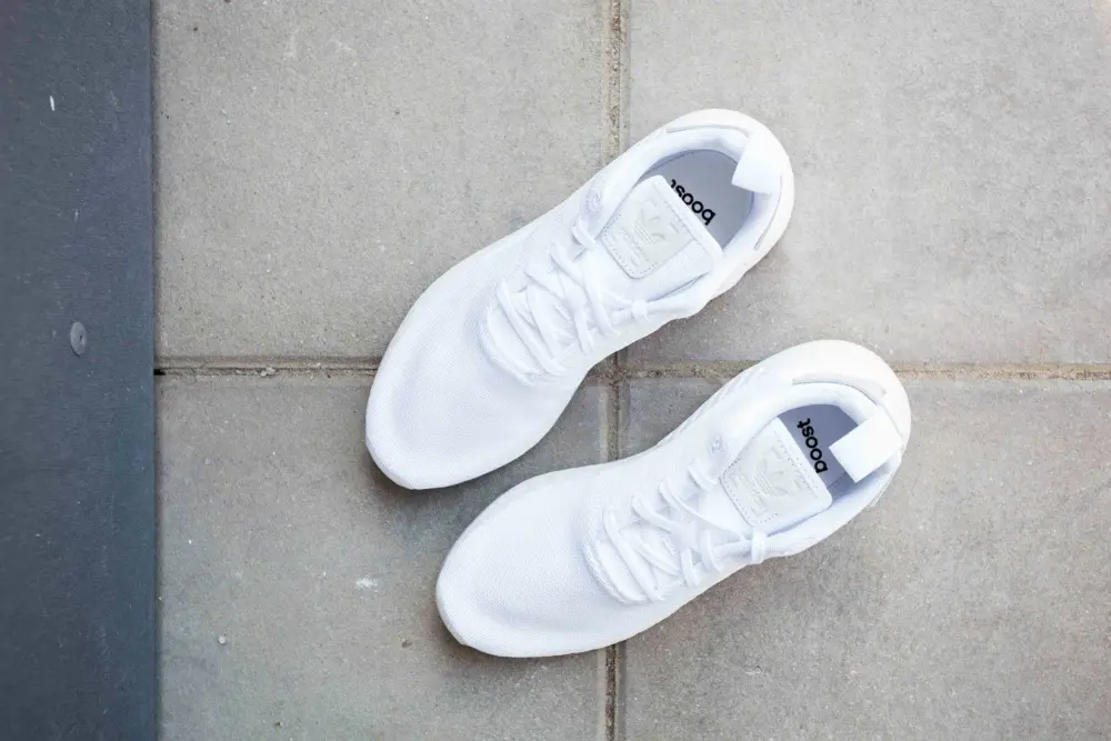 Giày Adidas NMD R2 Runner "Triple White" CQ2401 - Ảnh 4