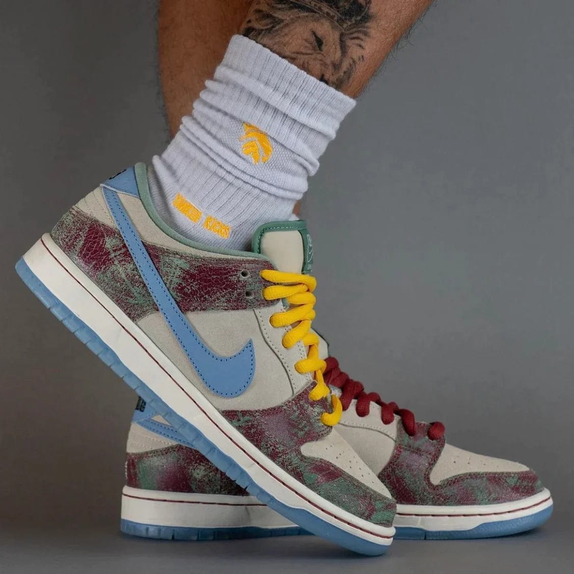 Giày Nike SB Dunk Low 'Crenshaw Skate Club' FN4193-100 - Ảnh 3