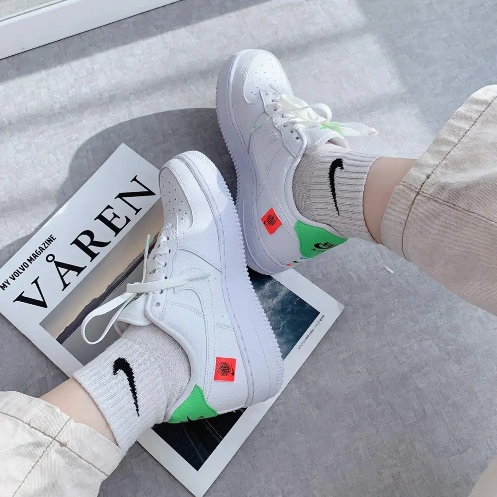 Giày Nike Wmns Air Force 1 '07 SE 'Worldwide Pack - Flash Crimson' CT1414-100 - Ảnh 5