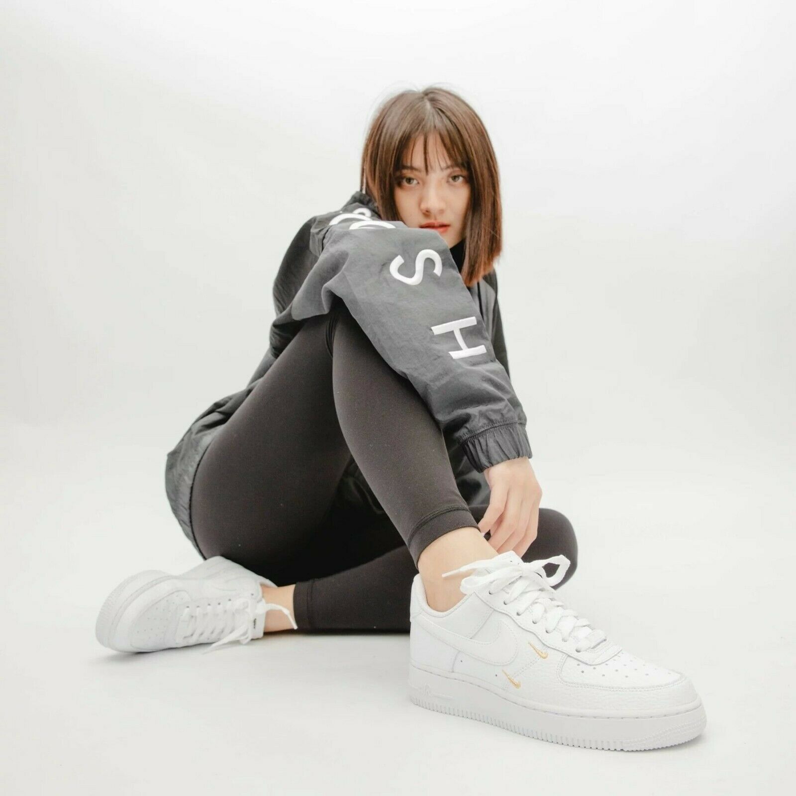 Giày Nike Wmns Air Force 1 '07 Essential 'White Metallic Gold' CT1989-100 - Ảnh 6