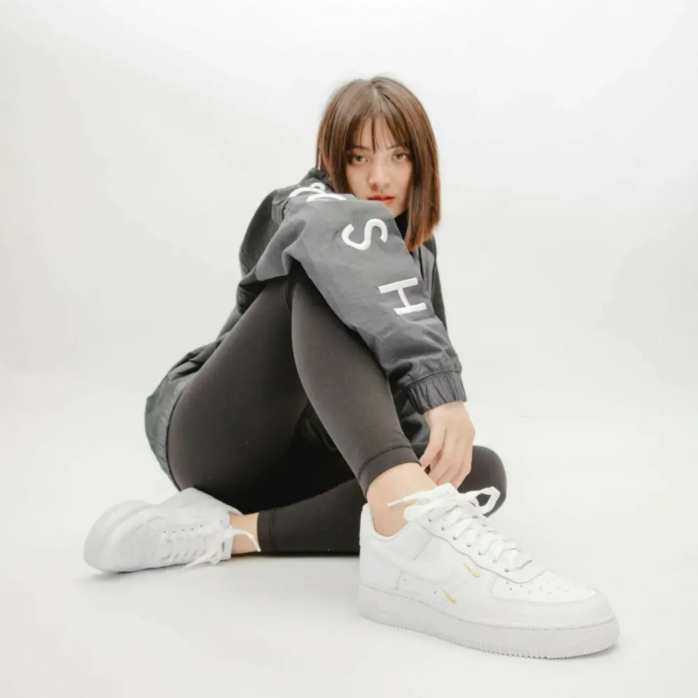 Giày Nike Wmns Air Force 1 '07 Essential 'White Metallic Gold' CT1989-100 - Ảnh 6