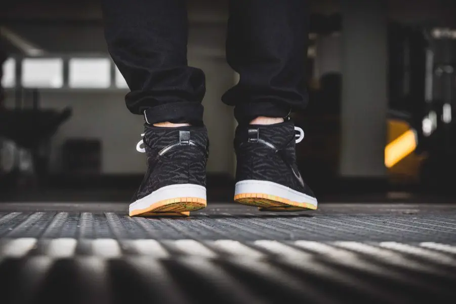 Giày Nike SB Dunk High Skunk 305050-034 - Ảnh 5