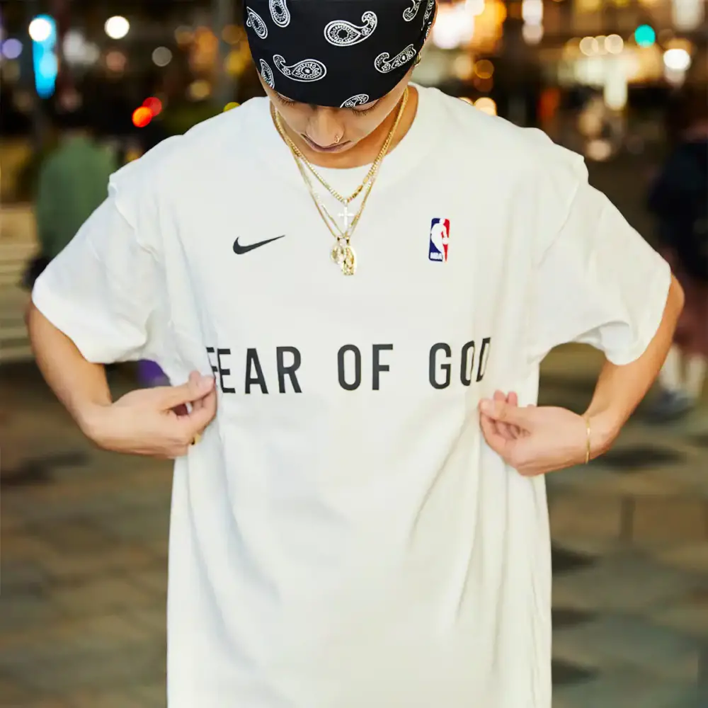 Alternative view of Áo Nike X Fear Of God x NBA NRG Tee Pale Ivory  CU4699-133