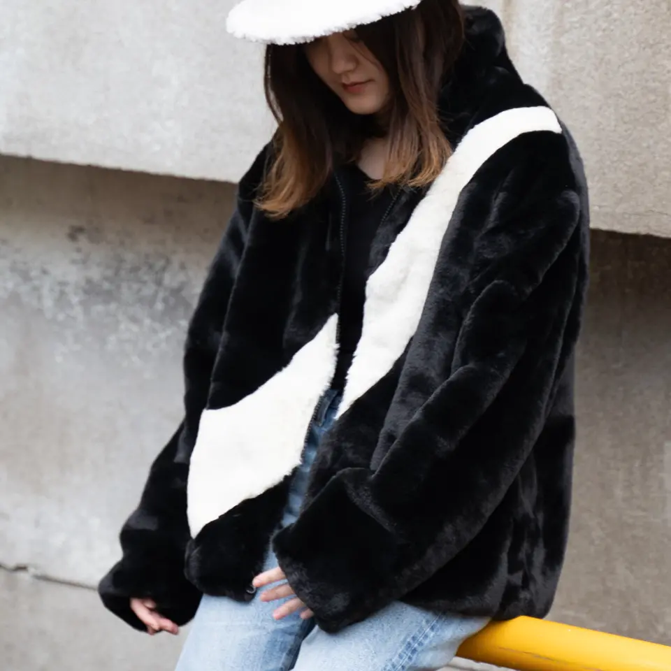 Alternative view of Áo Nike Women's Sportswear Faux Fur Jacket 'Black' CU6559-010