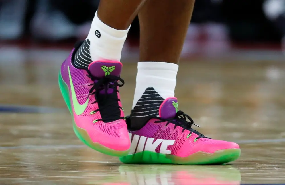Giày Nike Kobe 11 'Mambacurial' 836183-635 - Ảnh 4