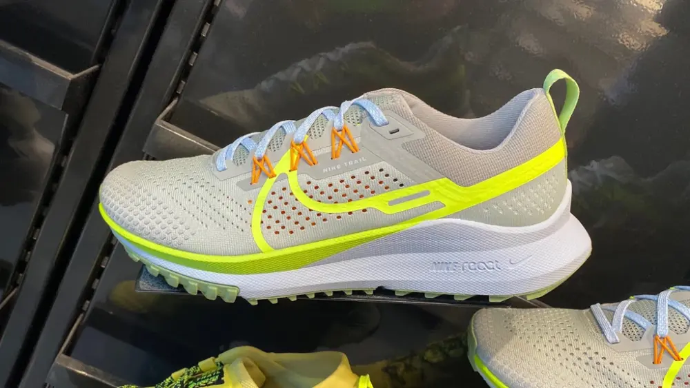 Giày Nike React Pegasus Trail 4 'Light Iron Ore Volt' DJ6158-002 - Ảnh 4