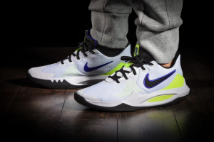 Alternative view of Giày Nike Precision 5 'White Barely Volt' CW3403-100