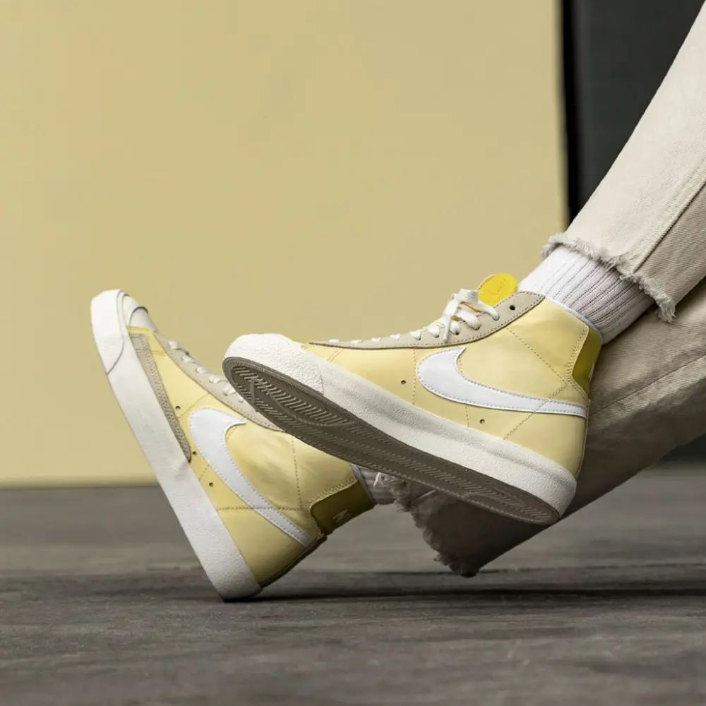 Giày Nike Wmns Blazer Mid '77 'Bicycle Yellow' CZ0363-700 - Ảnh 4