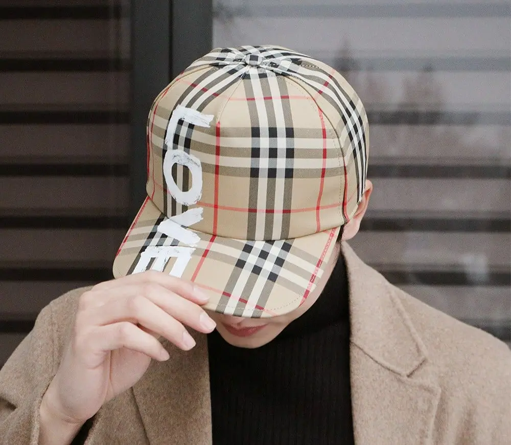 Alternative view of Mũ Burberry Checked Baseball Cap 'Beige' 8037789