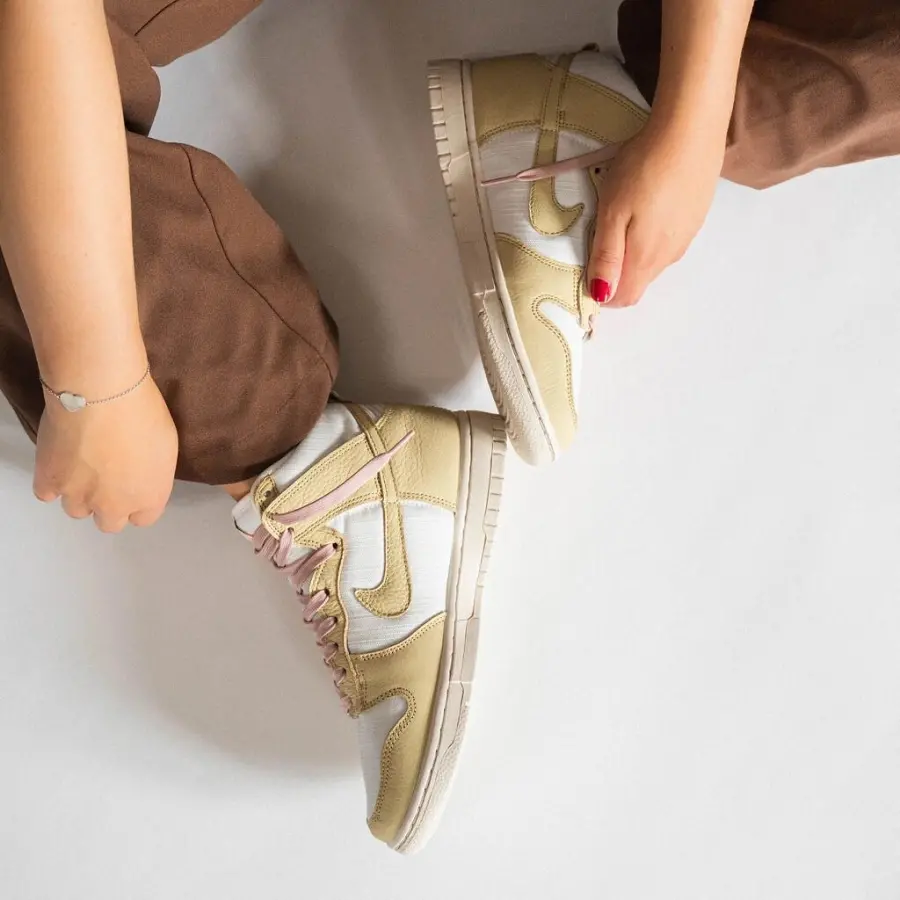 Giày Nike Dunk High LX Certified Fresh Team Gold DX3452-700 - Ảnh 5