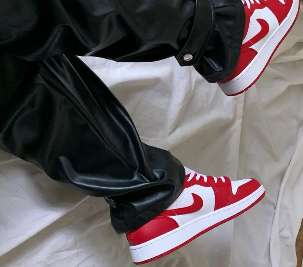 Giày Nike Air Jordan 1 Low Gym Red White (GS) 553560-611 - Ảnh 4