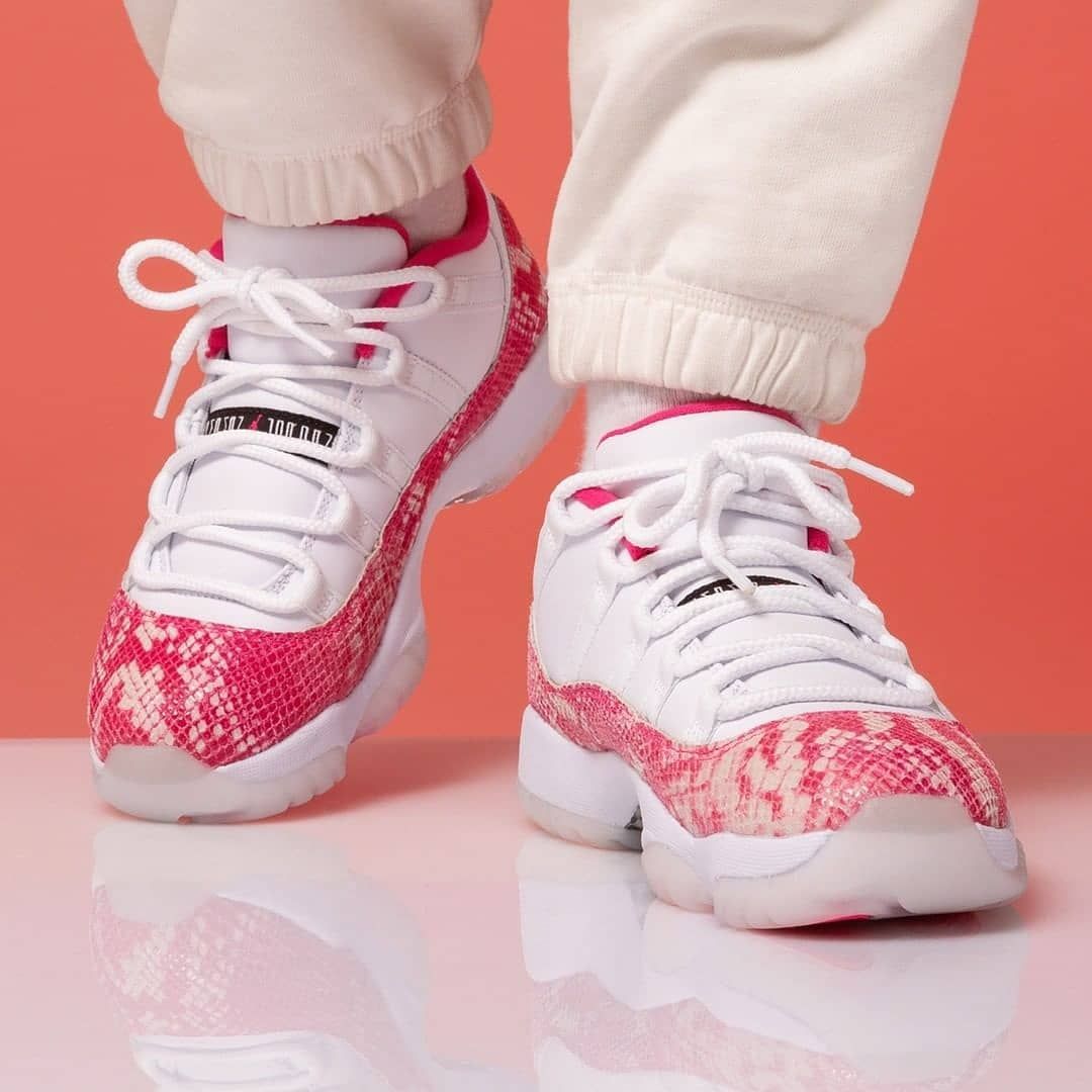 Giày Nike Wmns Air Jordan 11 Retro Low 'Pink Snakeskin' AH7860-106 - Ảnh 2