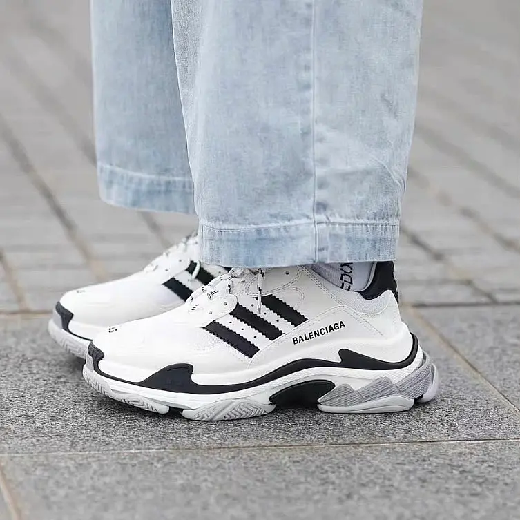 Giày Balenciaga x Adidas Triple S 'White Black' 710021W2ZB19112 - Ảnh 4