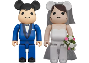 Mô Hình Bearbrick Wedding 4 Plus 2 Figure Set 400% (2020)