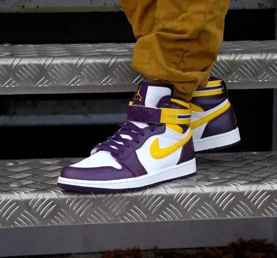Giày Nike Air Jordan 1 High Strap 'Grand Purple' 342132-571 - Ảnh 3
